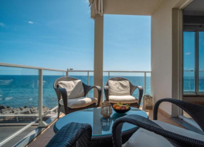 Front beach Apartment in Paul do mar 9